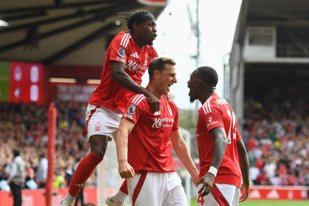 对那不勒斯 对那不勒斯